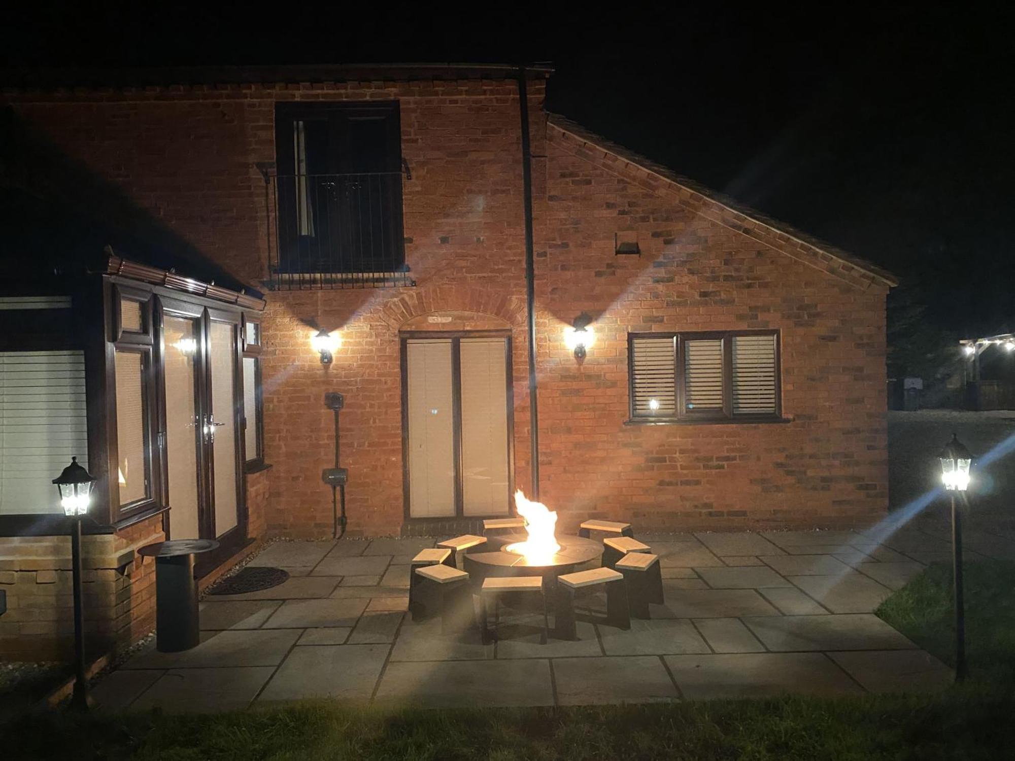 The Coach House Villa Birmingham Buitenkant foto